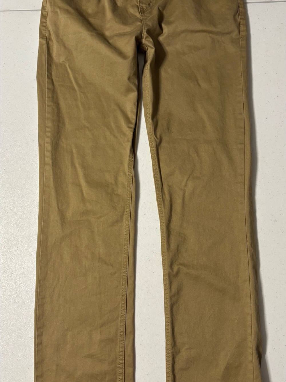 Levi's Men's slim Chino Pants in Tan 30x32